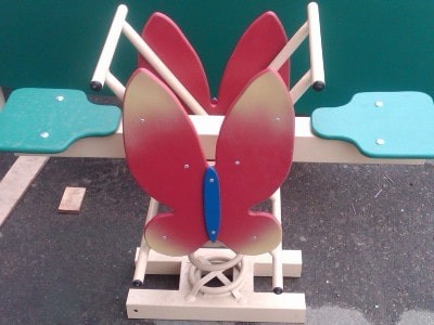 Гойдалки на пружині